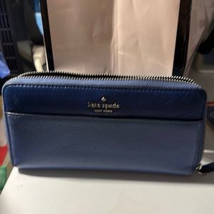 Kate Spade 2 tone blue clutch wallet